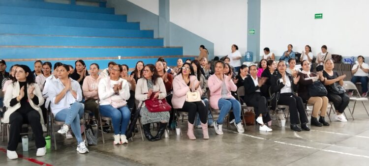 Reconocen labor comunitaria en 1er Encuentro de Comités de Participación Social en Salud