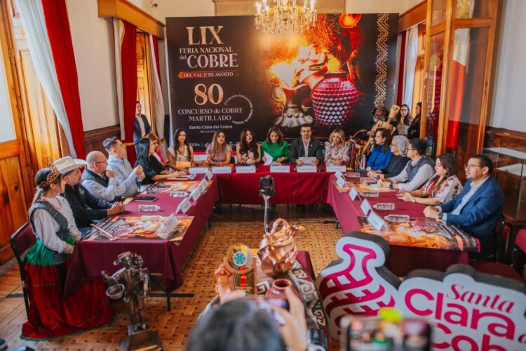 Respalda Congreso del Estado Feria y Concurso Nacional de Santa Clara del Cobre 2025