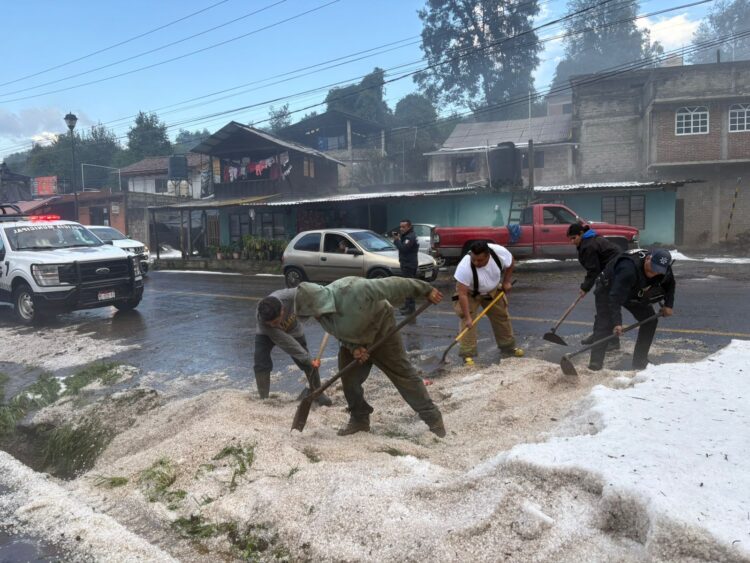Saldo blanco tras tormenta con granizo en Salvador Escalante