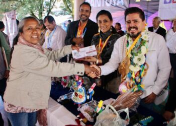 Entrega Bienestar recursos a 364 pueblos y comunidades indígenas de Michoacán