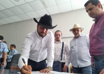 Avanza programa de viviendas para reyenses: edil Humberto Jiménez