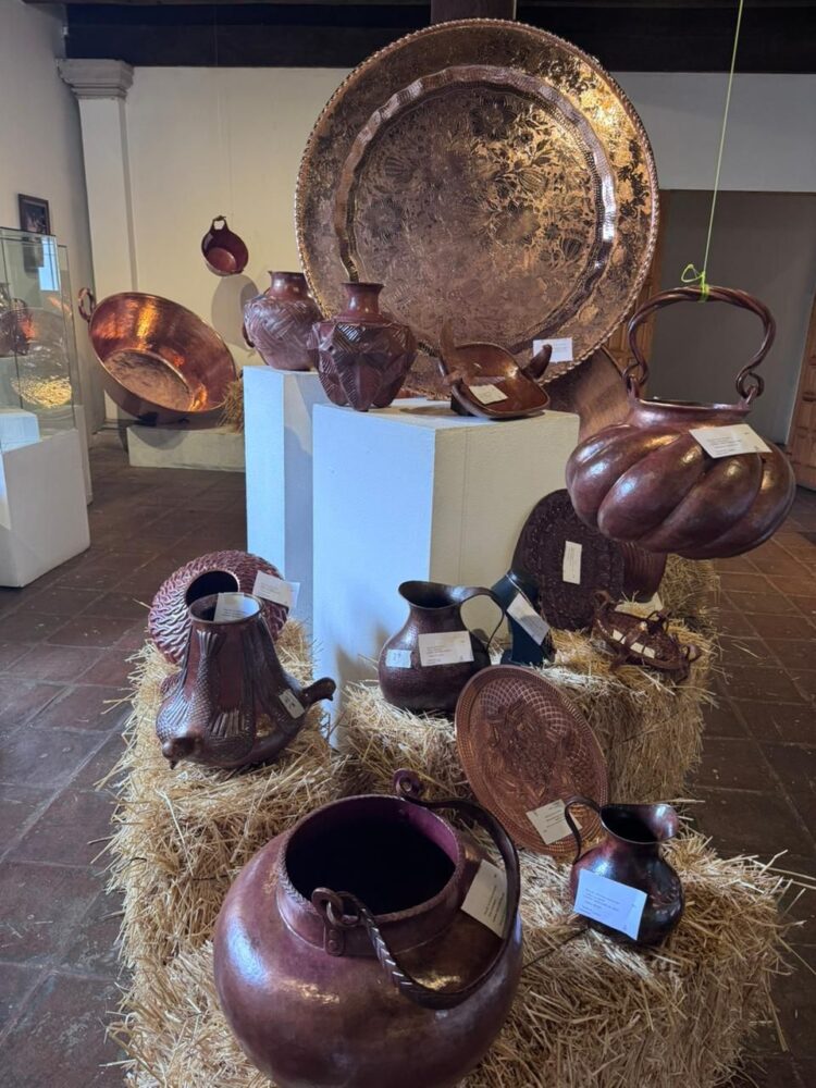 Santa Clara del Cobre celebra 80 años de tradición con su concurso artesanal: Casart