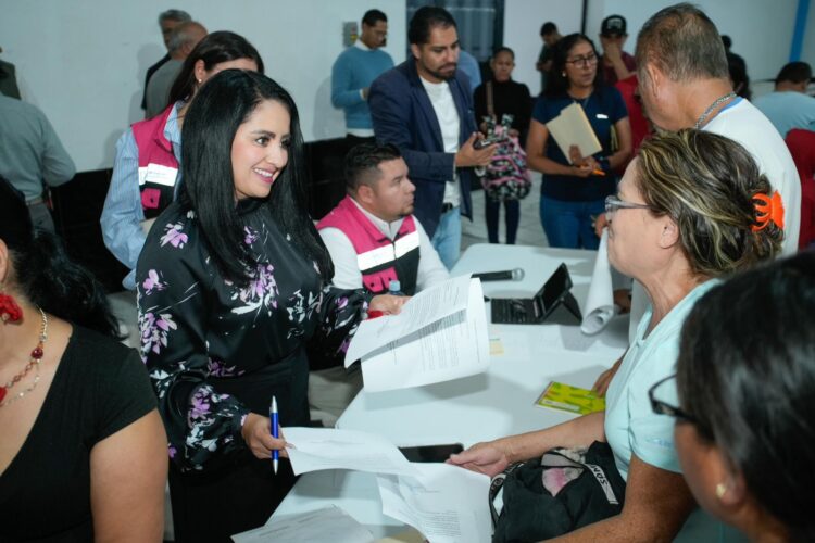 Impulsa Gobierno del Estado regularización de 37 colonias en Uruapan