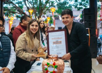 Con orgullo, Santa Clara reconoce artesanos en Concurso Nacional de Cobre