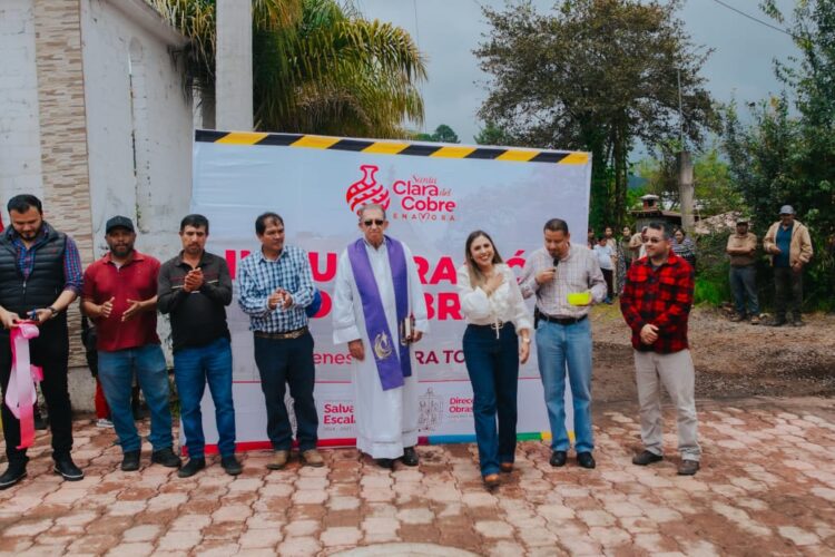 Con fe, unión y trabajo, Chapa Nuevo hace historia en sus calles