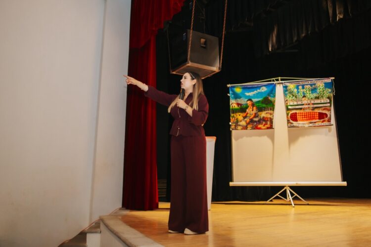 Apuesta Dayana Pérez por manejo responsable de recursos naturales