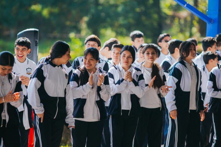 Entrega Dayana Pérez 20 toneladas de cemento al Instituto Luis Guerrero Esparza
