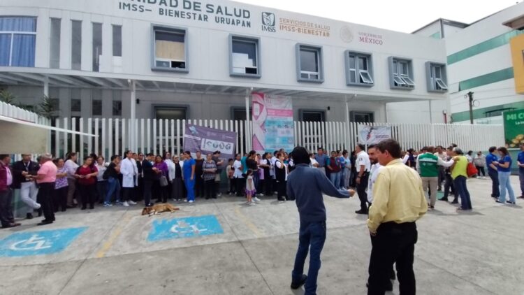 Realizan simulacro de sismo en el Centro de Salud Urbano de Uruapan