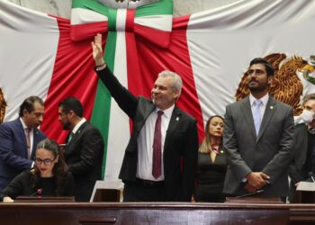 En Michoacán no faltaba dinero, sobraba corrupción: R. Bedolla