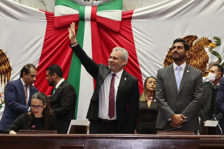 En Michoacán no faltaba dinero, sobraba corrupción: R. Bedolla