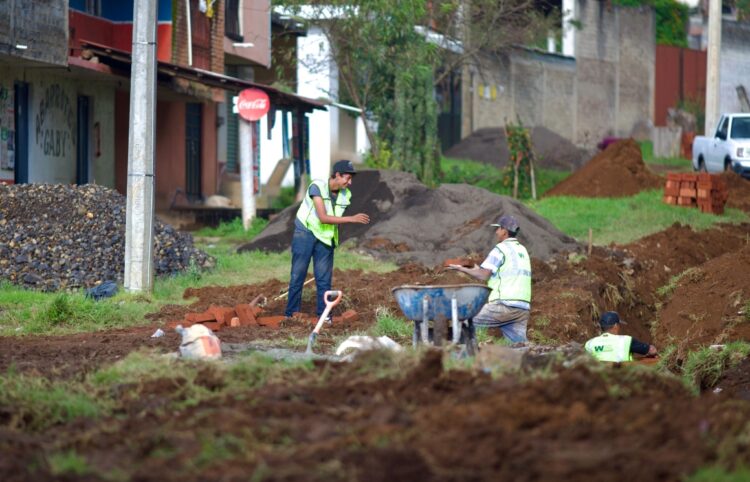 Con acciones firmes, Dayana Pérez mejora condiciones de vida en Salvador Escalante