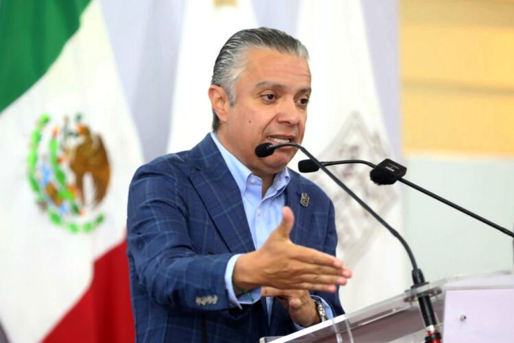 Realizados más de 1 millón de refrendos vehiculares en 9 meses: Luis Navarro