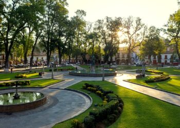 Desmienten hoteleros y gobierno de Pátzcuaro precios altos por Noche de Ánimas