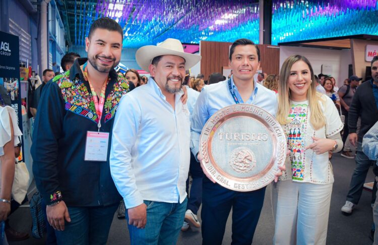 Impulsa Dayana Pérez a Santa Clara del Cobre en Tianguis Nacional de Pueblos Mágicos