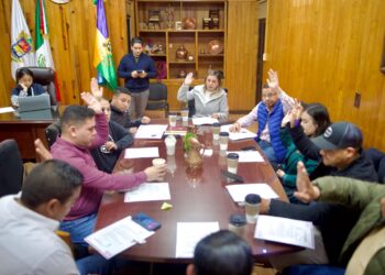 Aprueba Cabildo de Salvador Escalante autogobierno en Opopeo