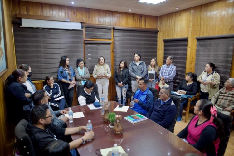 Cancelan, alcaldesa y sector educativo de Salvador Escalante, desfile del 20 de noviembre