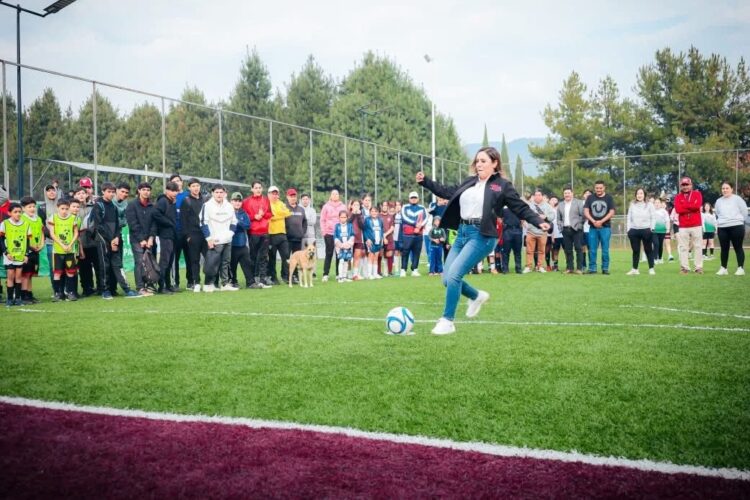 Encabeza Dayana Pérez jornada del Torneo Estatal de Fútbol 7 Fortapaz 2025