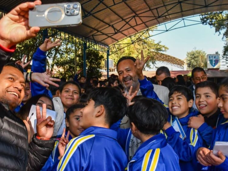 Inicia Julio Arreola programa de salud mental “Escuchamos, No Juzgamos” en Pátzcuaro