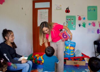 Fortalece Dayana Pérez educación inicial en Santa Ana