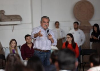 Con cercanía al pueblo, Morón construye la unidad de Michoacán