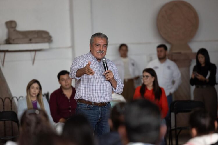 Con cercanía al pueblo, Morón construye la unidad de Michoacán
