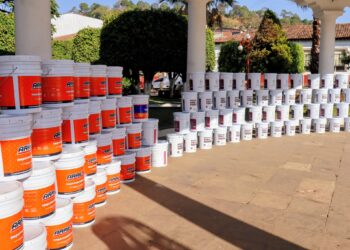 Mejora Tacámbaro infraestructura educativa con “Educar es tarea de todos”