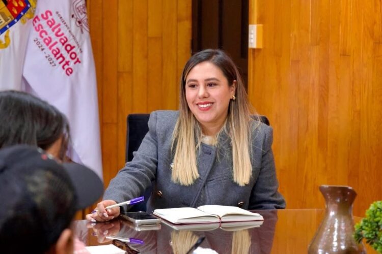 Fortalece Dayana Pérez trabajo con sector gastronómico de Santa Clara del Cobre