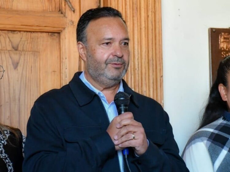 Exige Julio Arreola compromiso total: “Aquí se trabaja por Pátzcuaro”