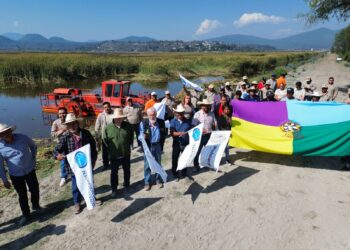 Inician nueva rehabilitación del canal de Jarácuaro en el lago de Pátzcuaro