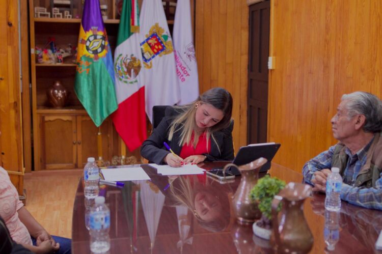 Diálogo y coordinación fortalecen trabajo en Salvador Escalante: Dayana Pérez