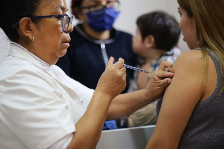 SSM habilitará mega centro de vacunación contra sarampión en Colegio de Morelia