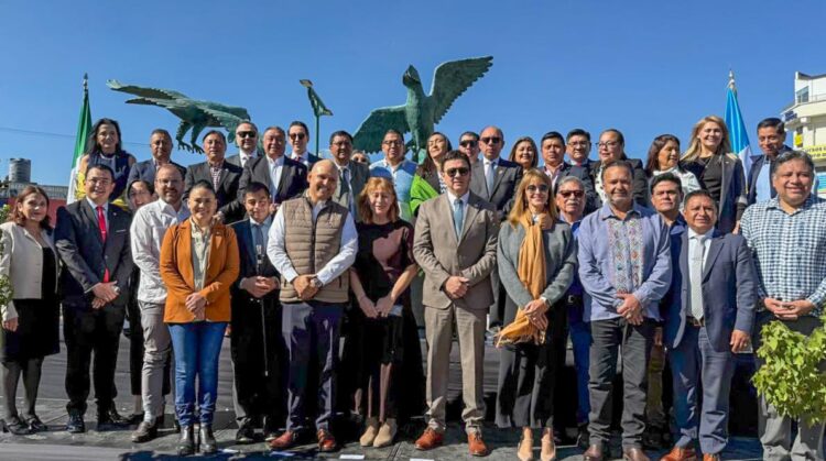 Visita Julio Arreola Guatemala; Pátzcuaro y Quetzaltenango hermanados