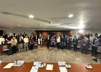 Impulsará Raúl Morón reforma para garantizar «Uniforme Neutro» en México