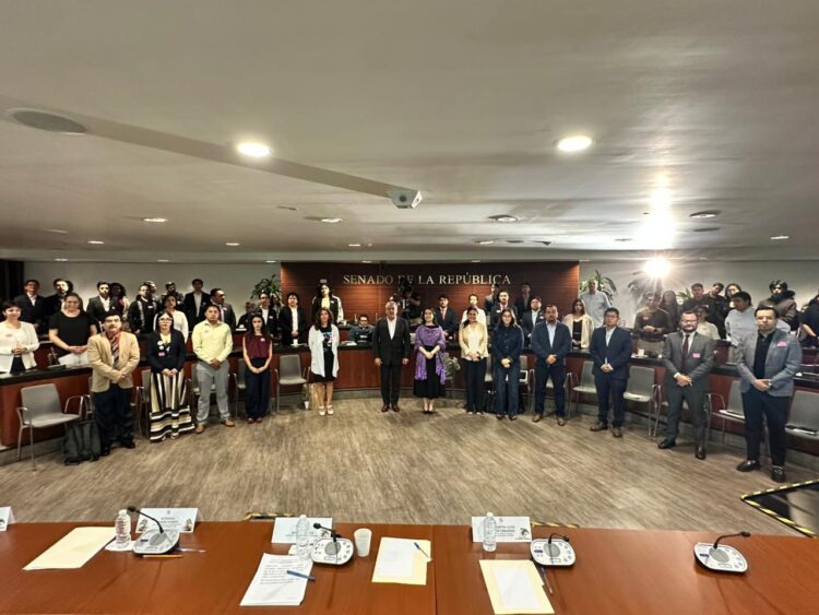 Impulsará Raúl Morón reforma para garantizar «Uniforme Neutro» en México