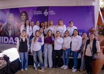 Más de 600 féminas en “Mujeres Unidas 8M”, con Dayana Pérez en Salvador Escalante