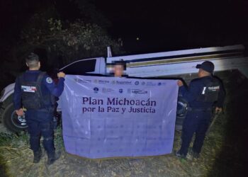 Recupera Policía de Pátzcuaro auto robado; fortalece paz entre familias