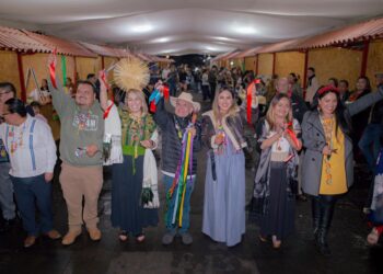 Asiste Dayana Pérez al arranque de la K’uínchekua 2026 en Tzintzuntzan