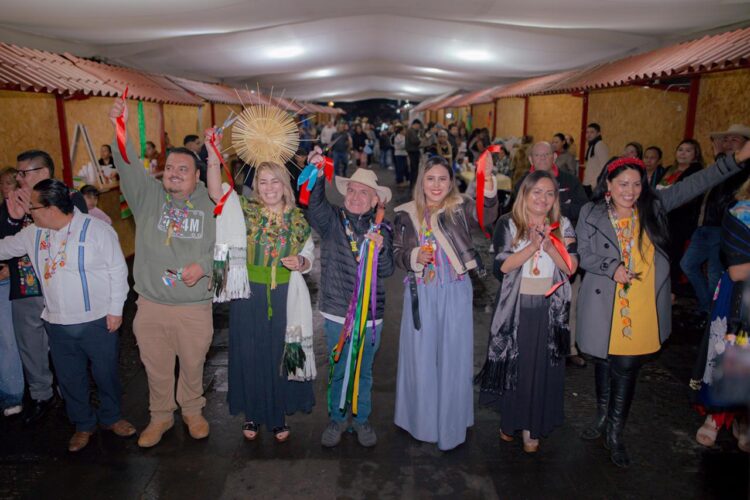 Asiste Dayana Pérez al arranque de la K’uínchekua 2026 en Tzintzuntzan