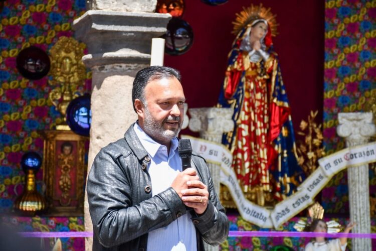 Dedicamos altar de Dolores a las madres buscadoras de México: Julio Arreola