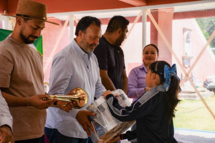 Formar a nuestra niñez con valores, es construir un mejor Pátzcuaro: Julio Arreola