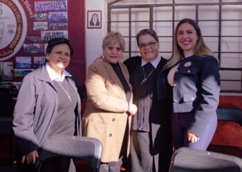 Conmemora alcaldesa 75 aniversario del Colegio Sor Juana en Sta Clara del Cobre