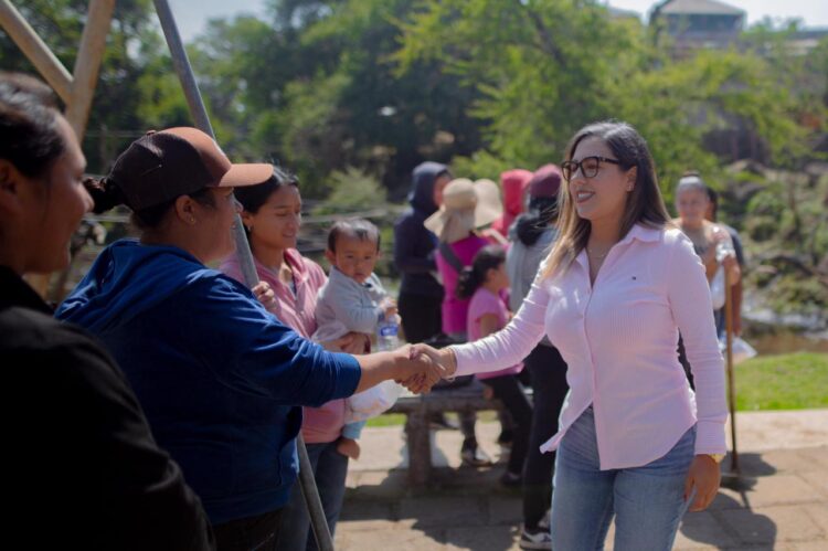 Impulsan Brigadas Comunitarias varias mejoras en Turiran: Dayana Pérez