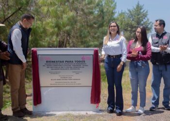 Impulsa alcaldesa Dayana Pérez conectividad en Salvador Escalante