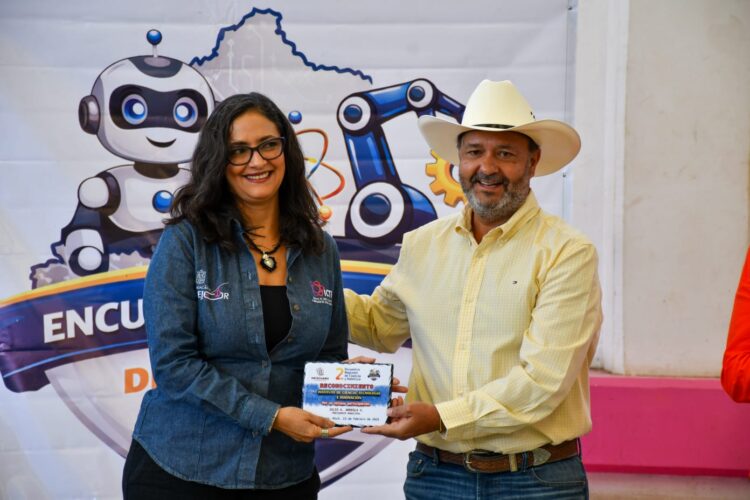 Educación e innovación, la base del futuro de Pátzcuaro: Julio Arreola