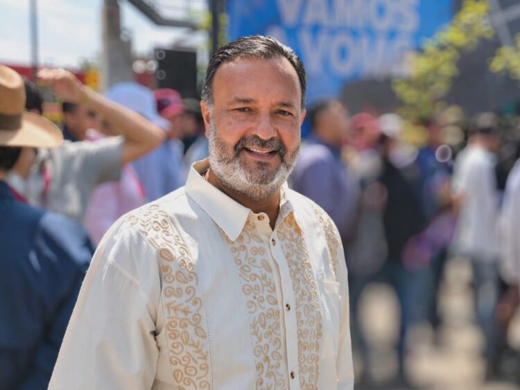 Las obras que valen la pena, cambian la vida de la gente: edil Julio Arreola