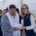 Presente Dayana Pérez en entrega de tarjetas del bienestar en Salvador Escalante