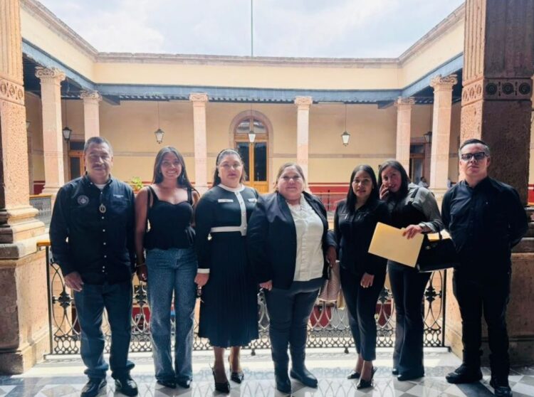 Propone Cabildo de Nvo Parangaricutiro a Ma Gpe Contreras como sucesora