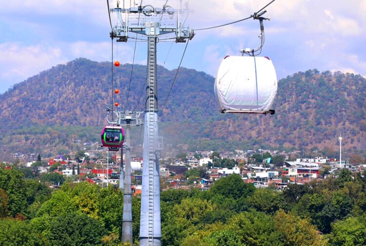Inicia entrega de tarjetas gratuitas para el teleférico de Uruapan