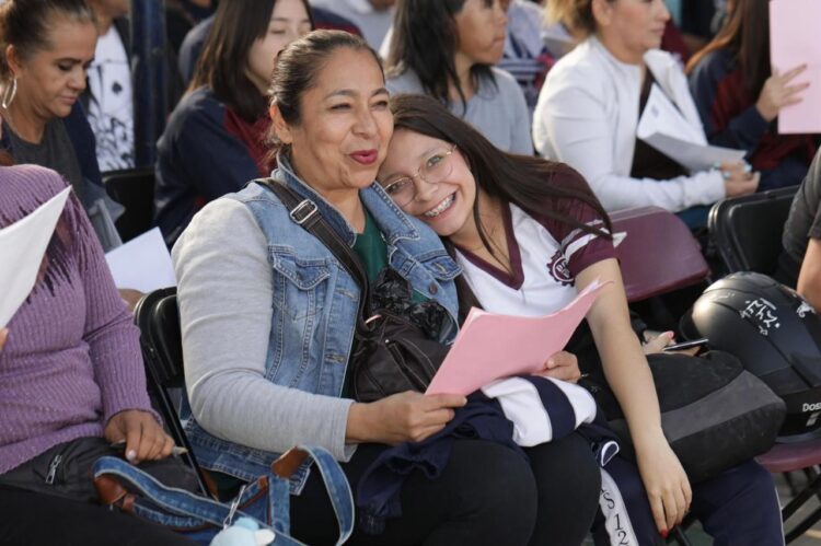Bachillerato Nacional Margarita Maza llegará a once municipios de Michoacán