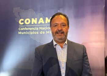 Fortalecer municipios, clave para transformar el país: edil Julio Arreola